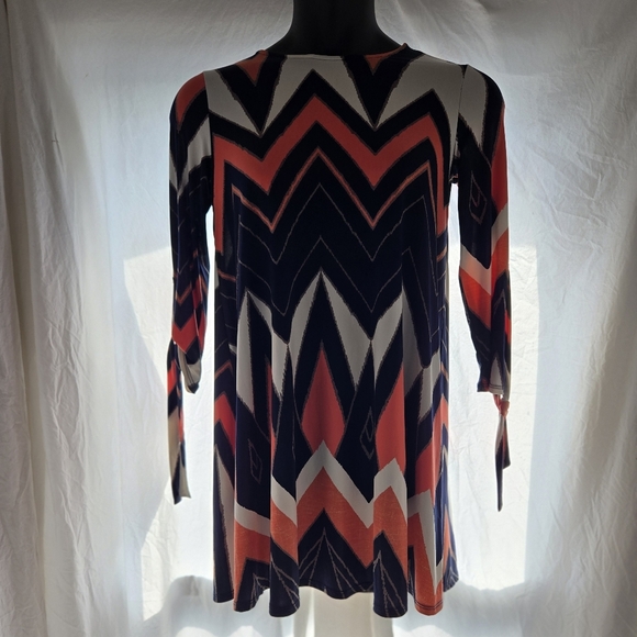 Pretty Chevron Tunic Dress EUC - Picture 4 of 6